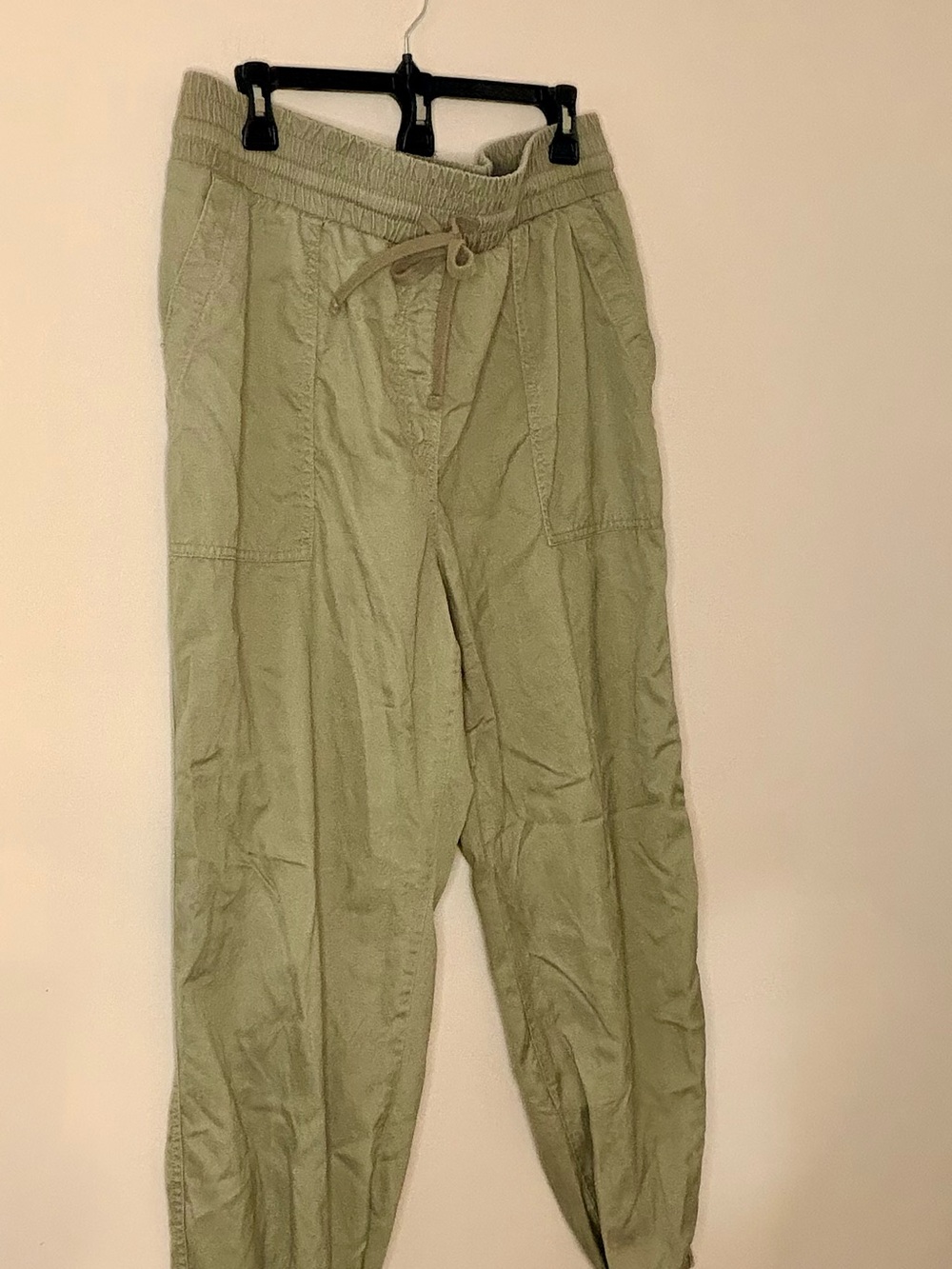 a new day women’s  Cargo Drawstring Pants - Olive

Lightweight